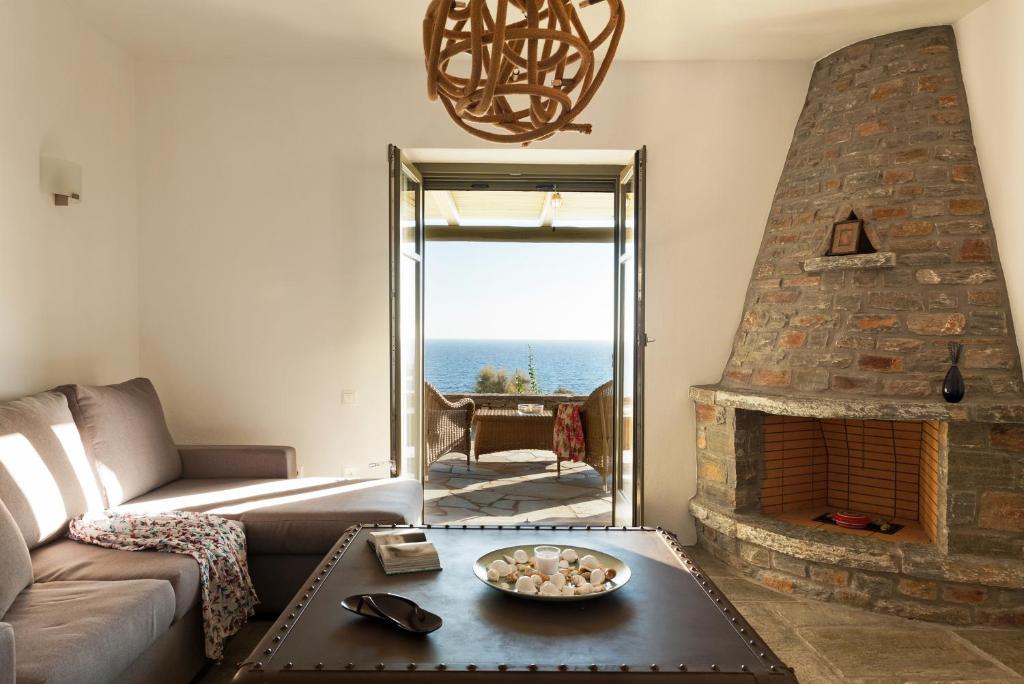 Sea & Stone Villas room 3